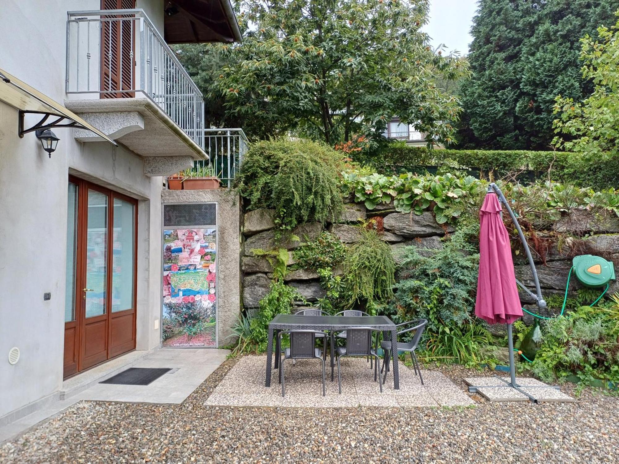 Willa La Casa Delle Camelie Stresa Zewnętrze zdjęcie
